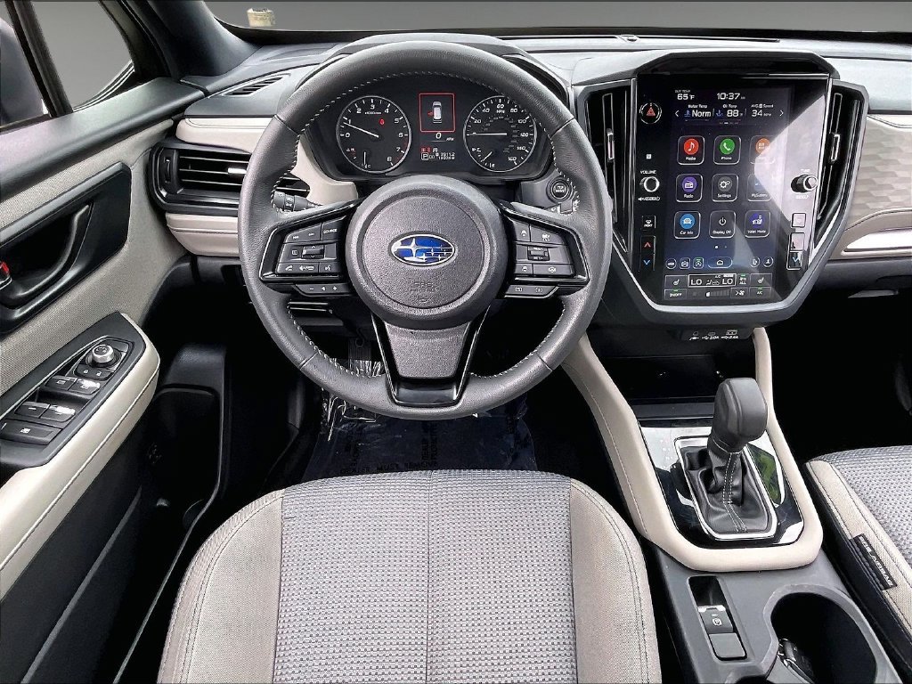 Used 2025 Gray Metallic Subaru Premium image 16