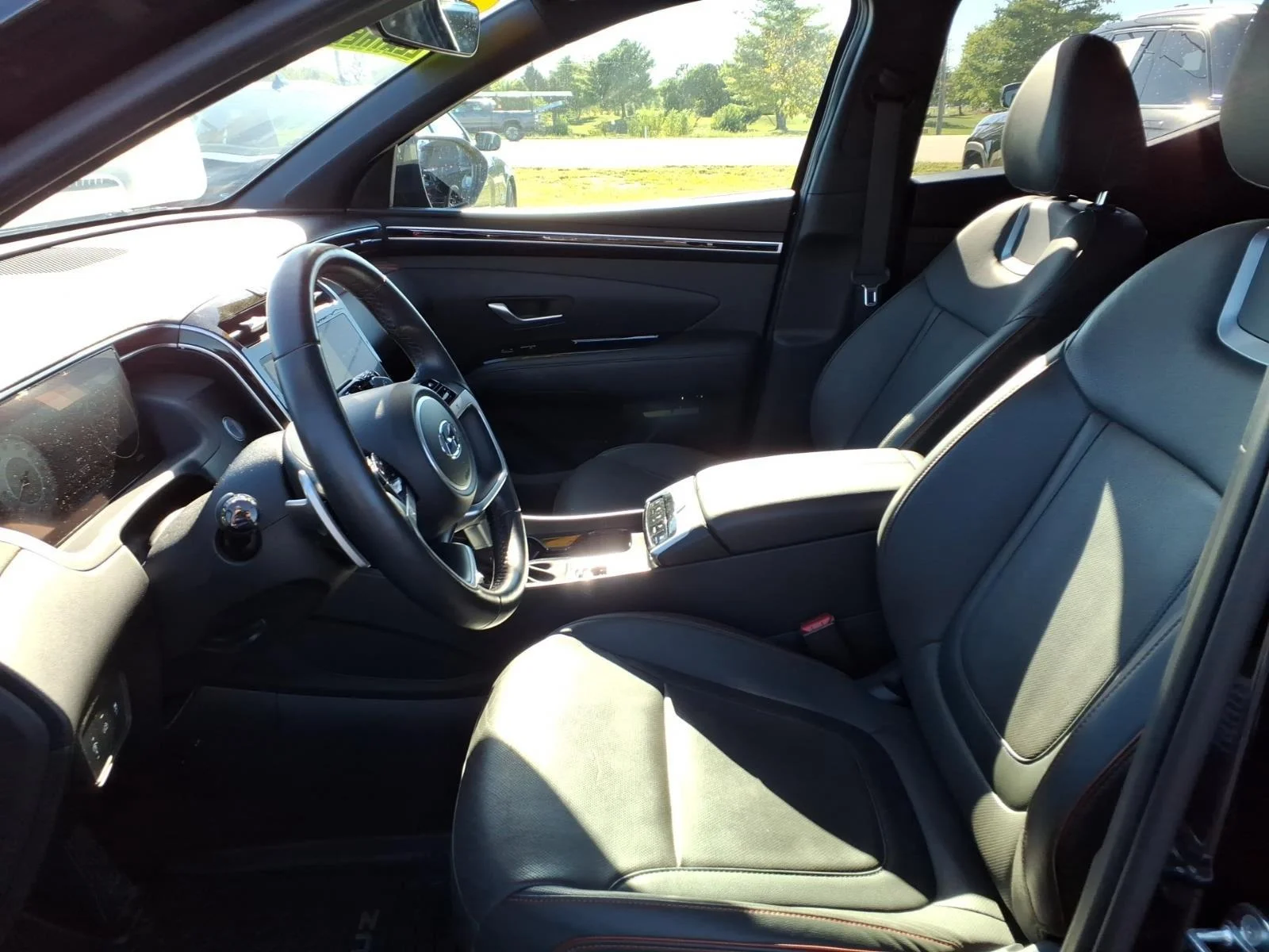 Used 2023 Phantom Black Hyundai Limited image 25