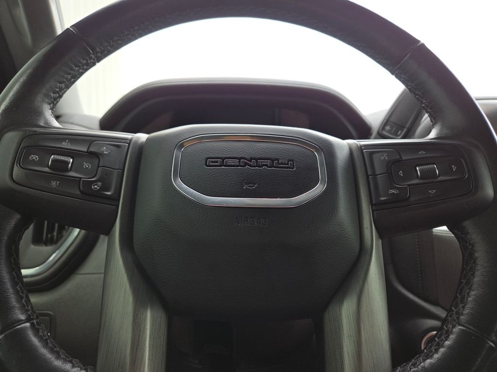 Used 2021 Green GMC Denali image 24