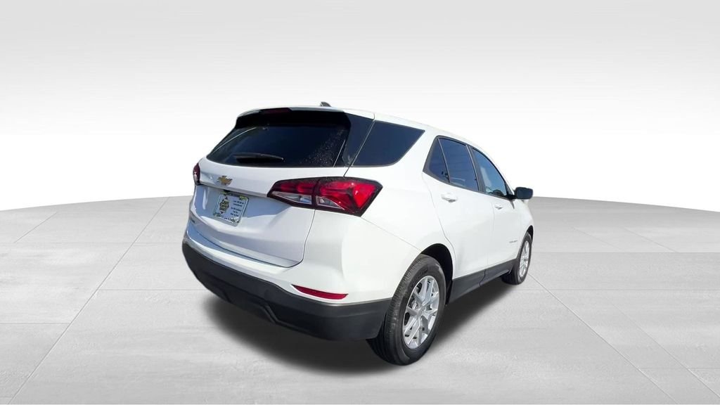 Used 2024 White Chevrolet LS image 12