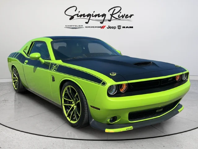 Used 2019 Green Dodge R/T Scat Pack image 1
