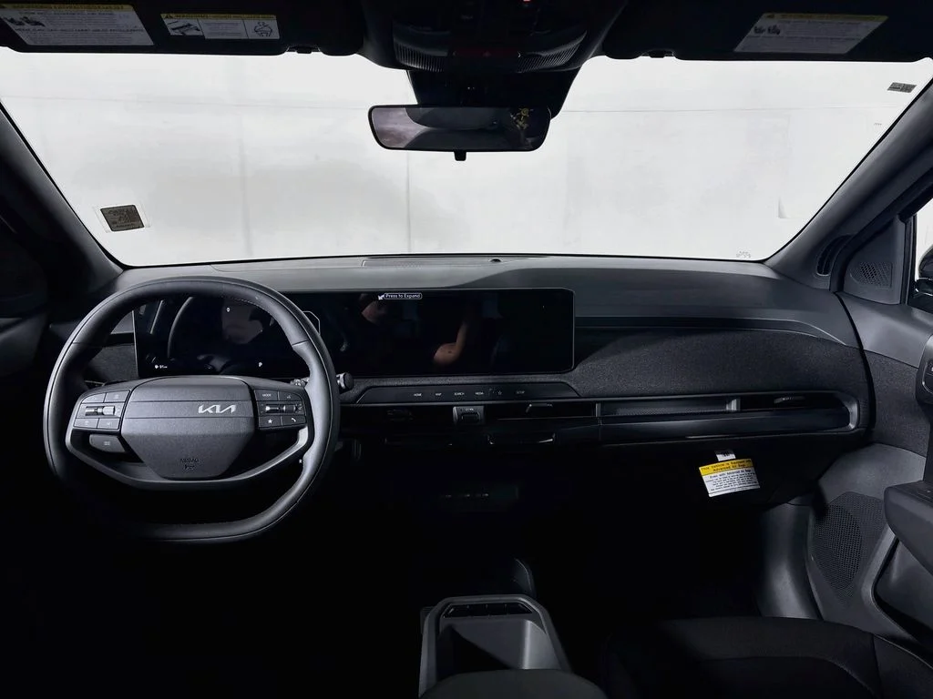 New 2027 Interstellar Gray Kia Wind image 12