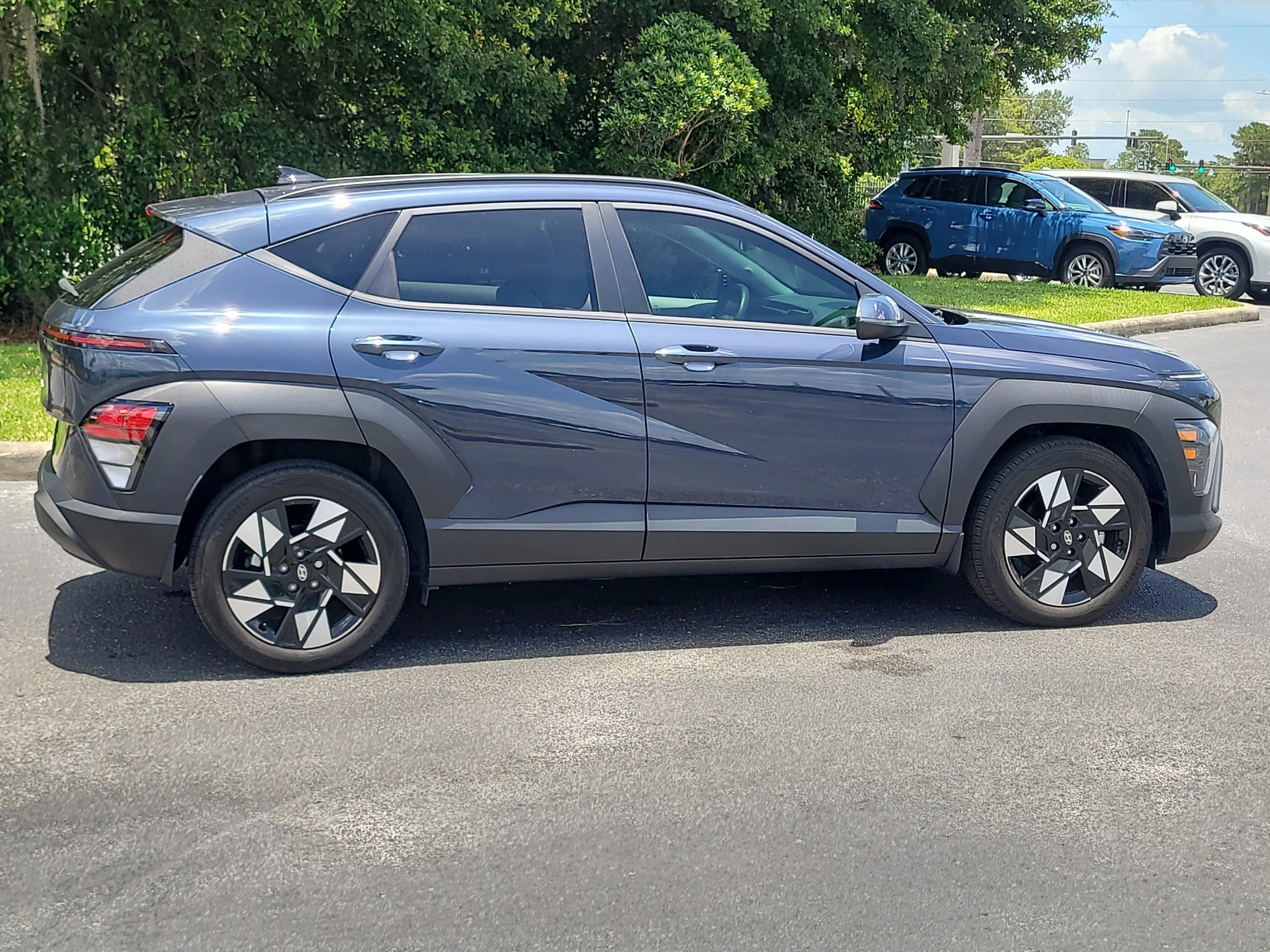 Used 2024 Denim Blue Pearl Hyundai SEL image 7