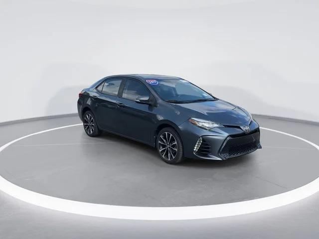 Used 2017 Gray Toyota SE image 1