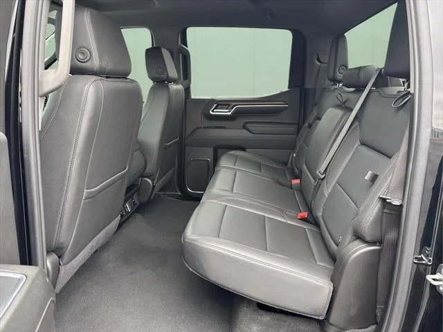 Used 2024 Black GMC SLT image 13