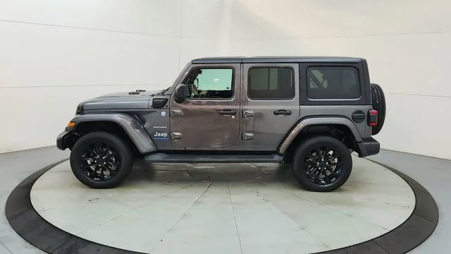 Used 2023 Gray Jeep Sahara 4xe image 7