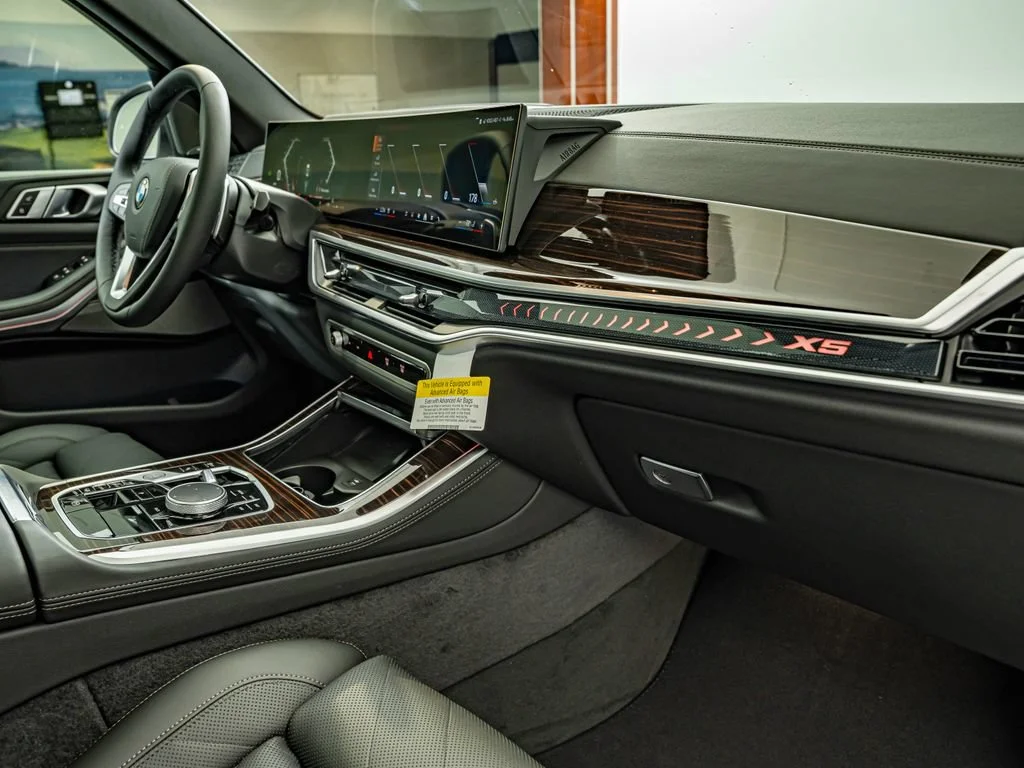 New 2026 Mineral White Metallic BMW xDrive40i image 42
