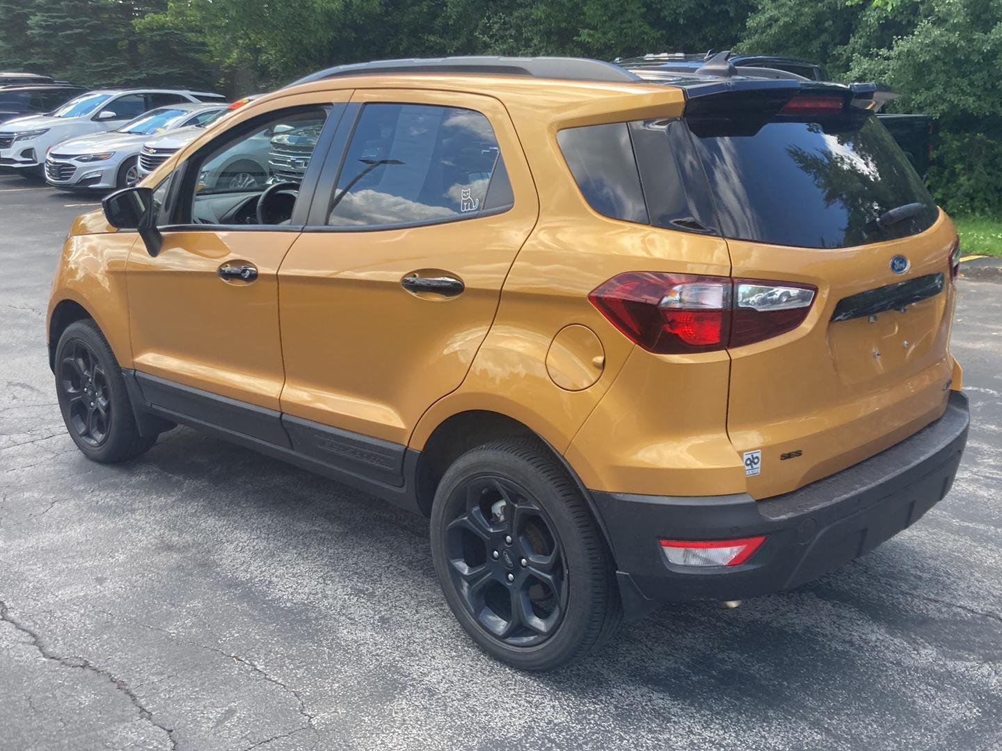 Used 2022 Luxe Yellow Ford SES image 5
