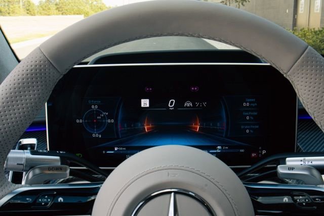 2026 Mercedes-Benz S-Class AMG S 63 - Photo 32
