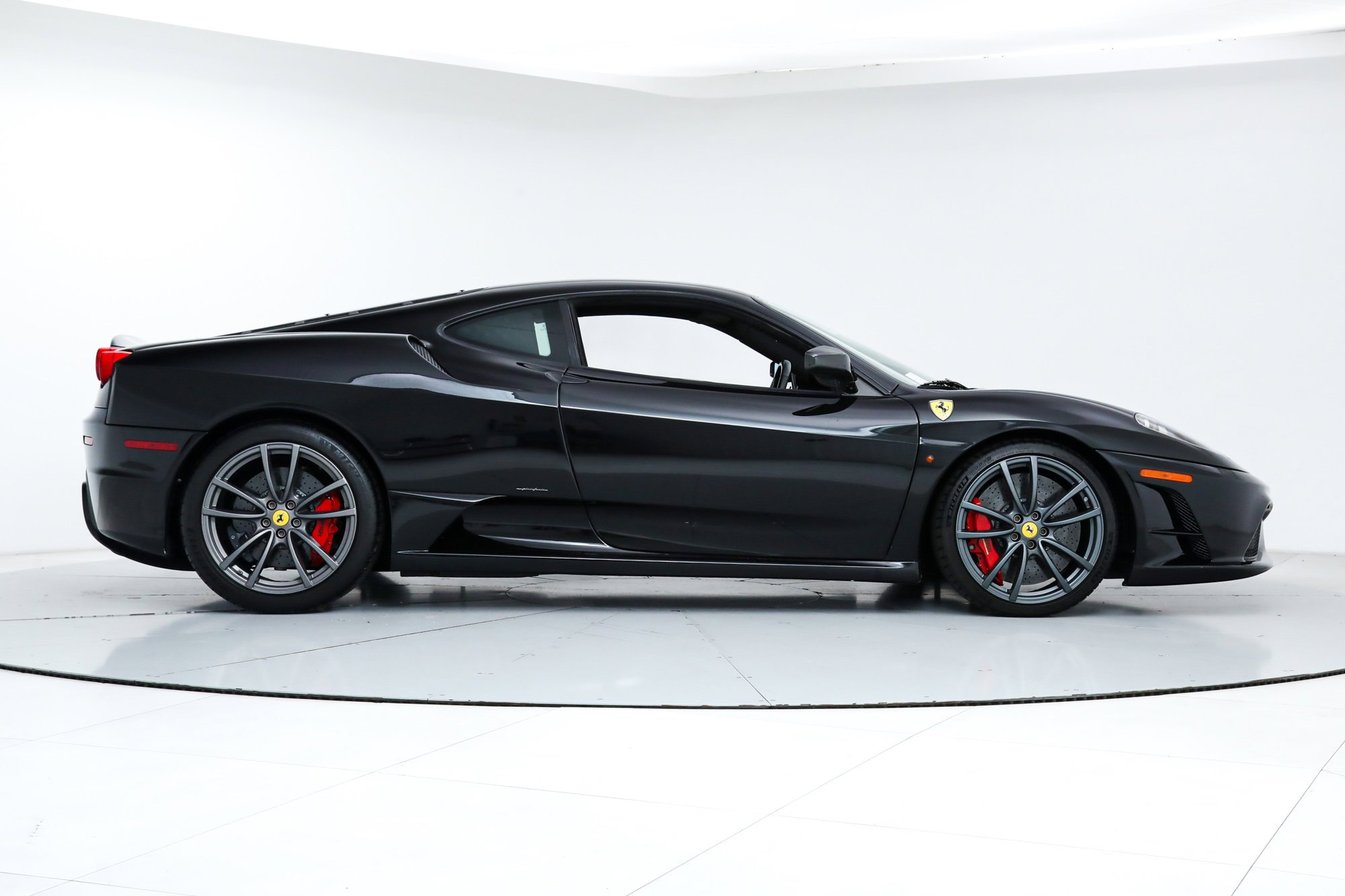 Used 2008 Black Ferrari  image 10