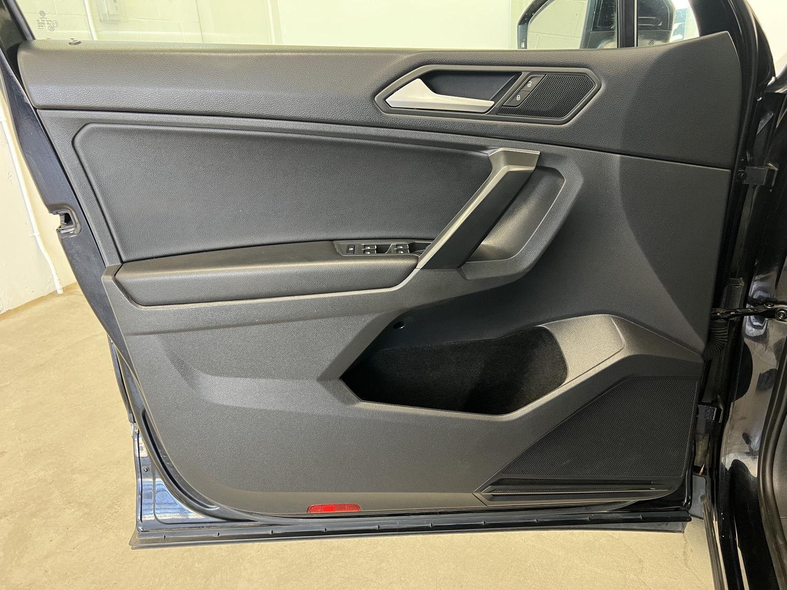 2021 Volkswagen Tiguan SE - Photo 11