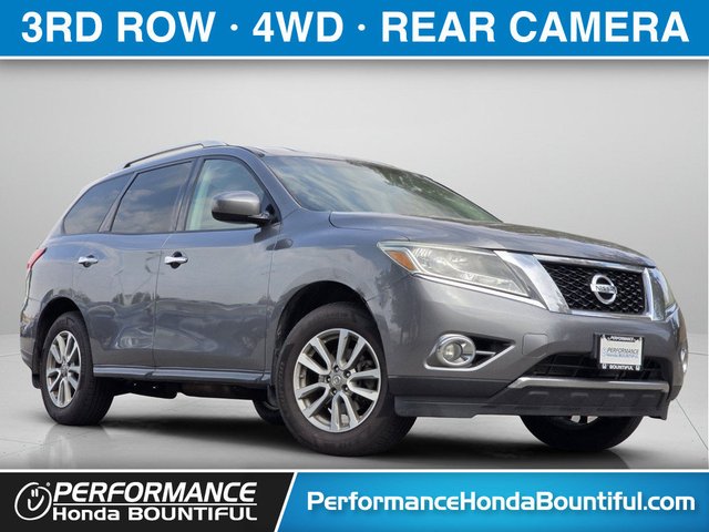 2016 Nissan Pathfinder SV