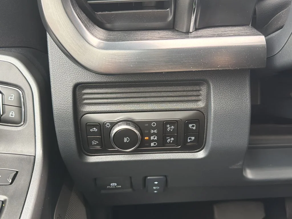 New 2026 Marsh Gray Ford F-250® Lariat® image 48