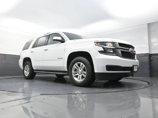 Used 2017 White Chevrolet LS image 20