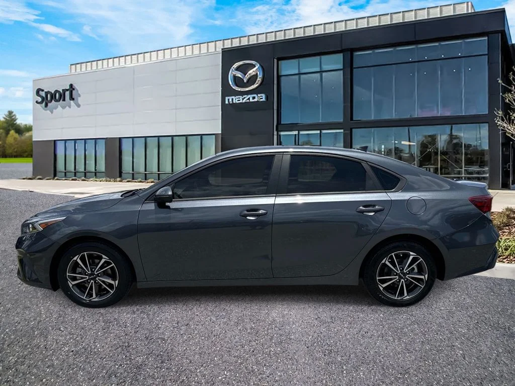 Used 2022 Gray Kia LXS image 7