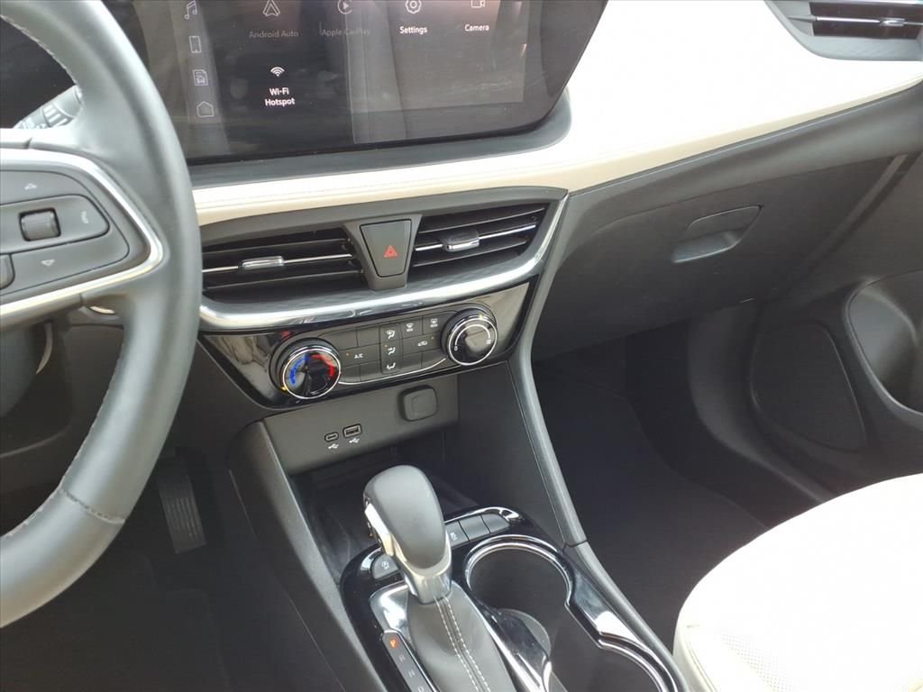 Used 2025 White Buick Sport Touring image 25