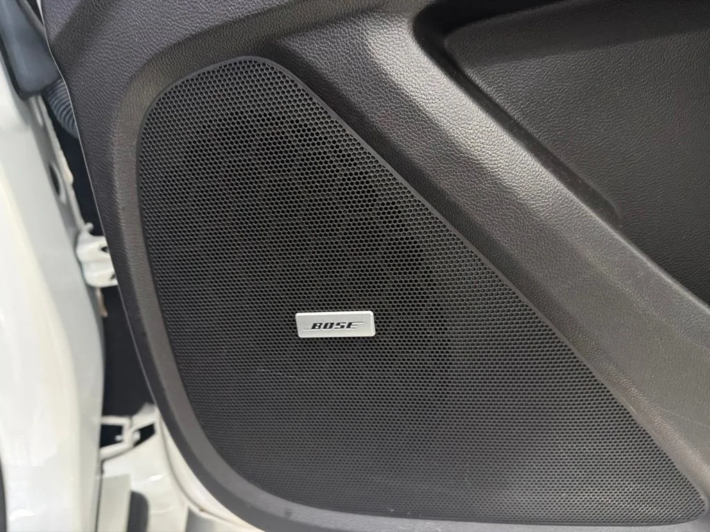 Used 2019 Beige Chevrolet High Country image 36