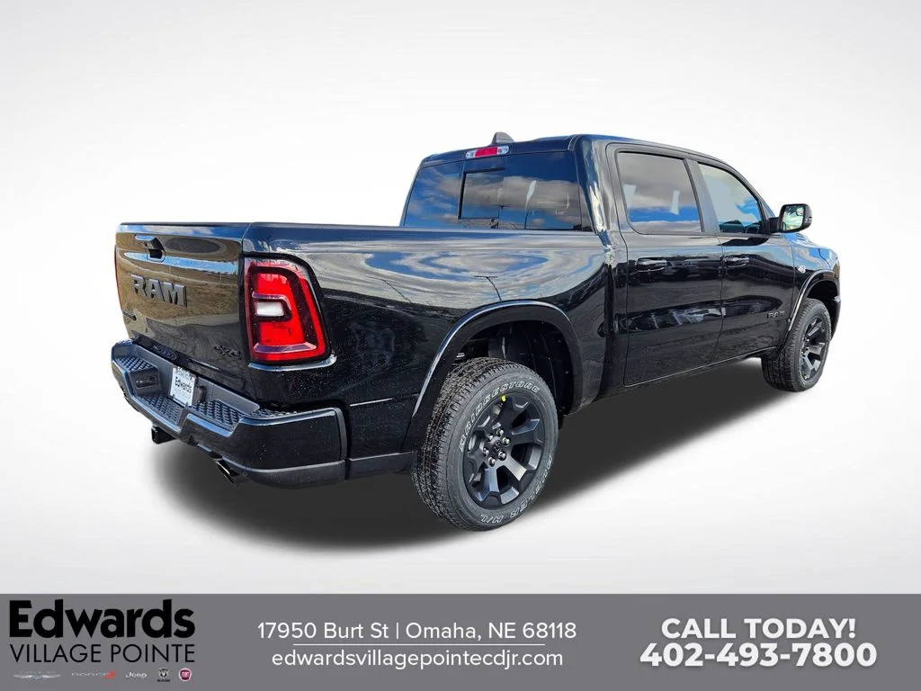 New 2026 Diamond Black Crystal Pearl-Coat Exterior Paint RAM Big Horn/Lone Star image 3