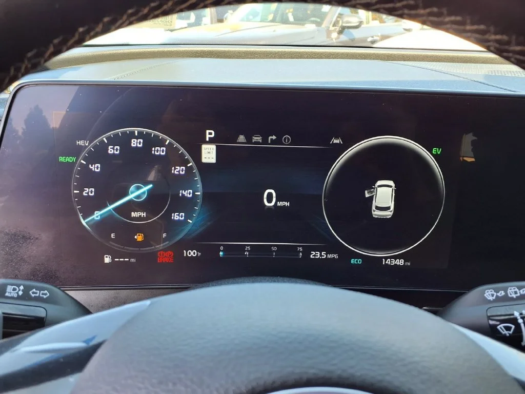 Certified Used 2025 Black Kia X-Line Prestige image 21