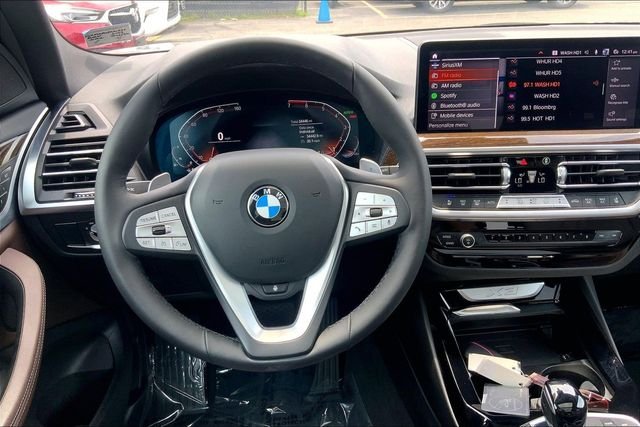 Used 2023 Blue BMW xDrive30i image 4