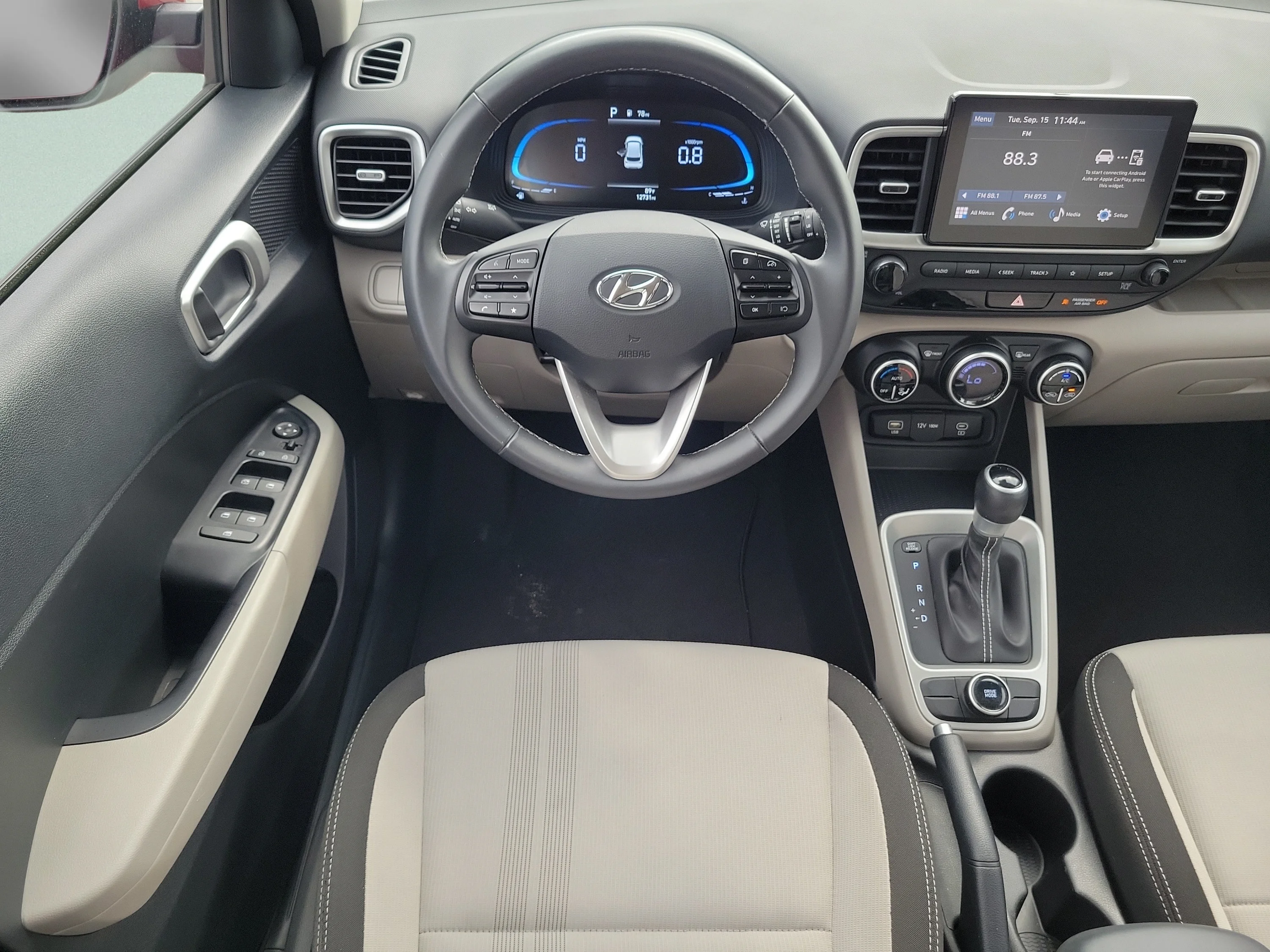 Used 2025 Ultimate Red Hyundai SEL image 16