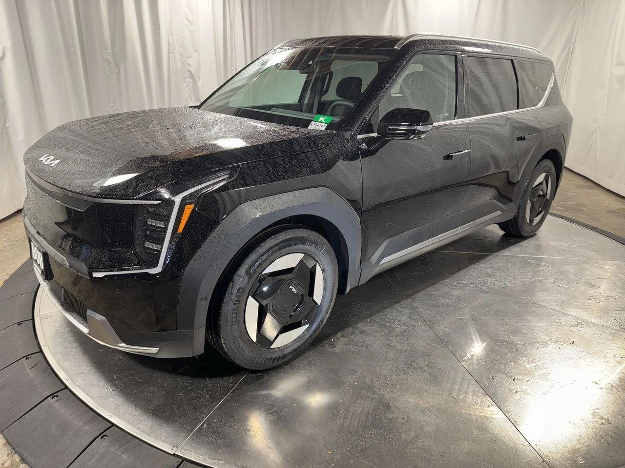 2026 Kia EV9 Wind AWD's photo