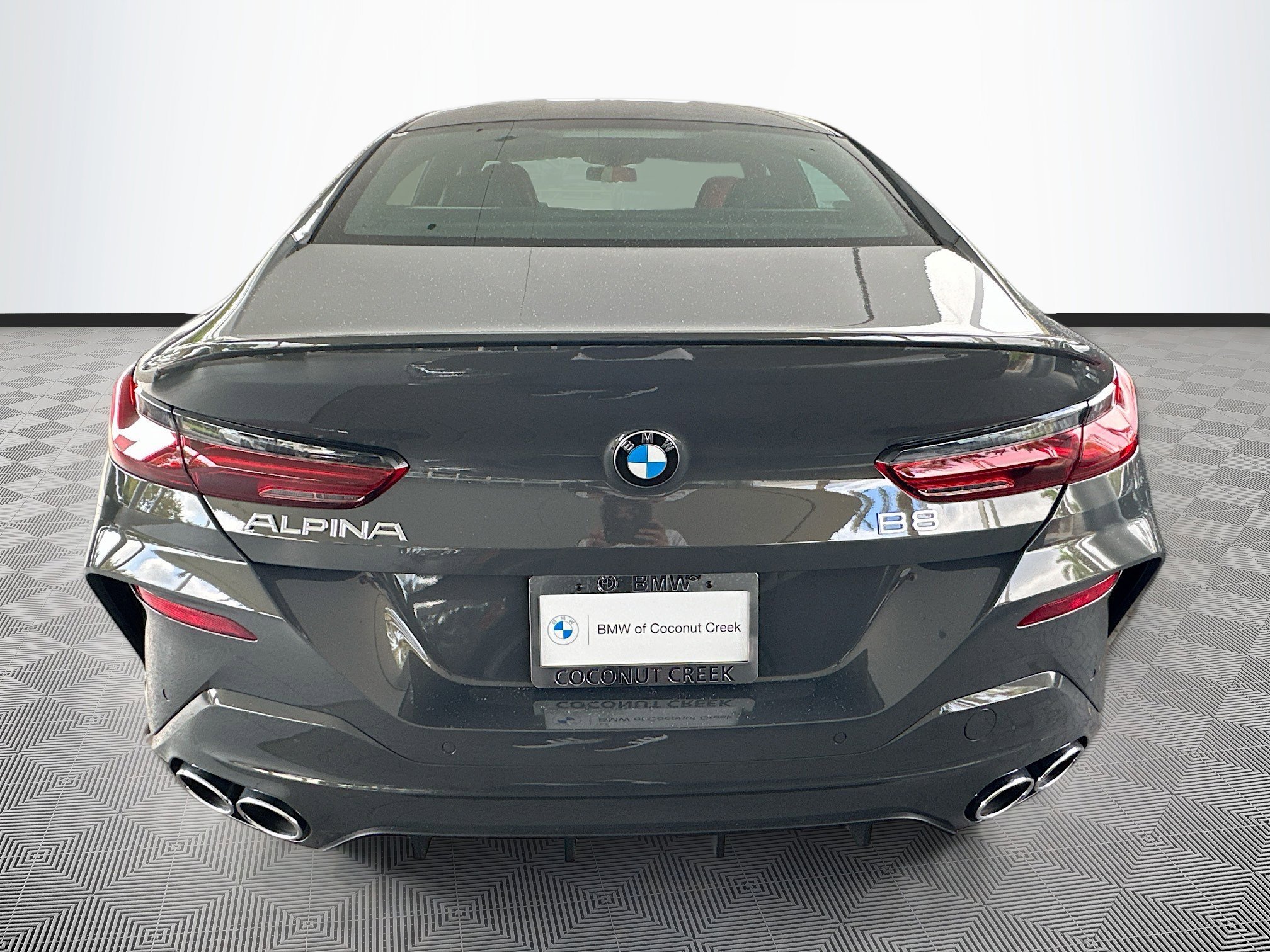 2025 BMW 8 Series Alpina B8 - Photo 6