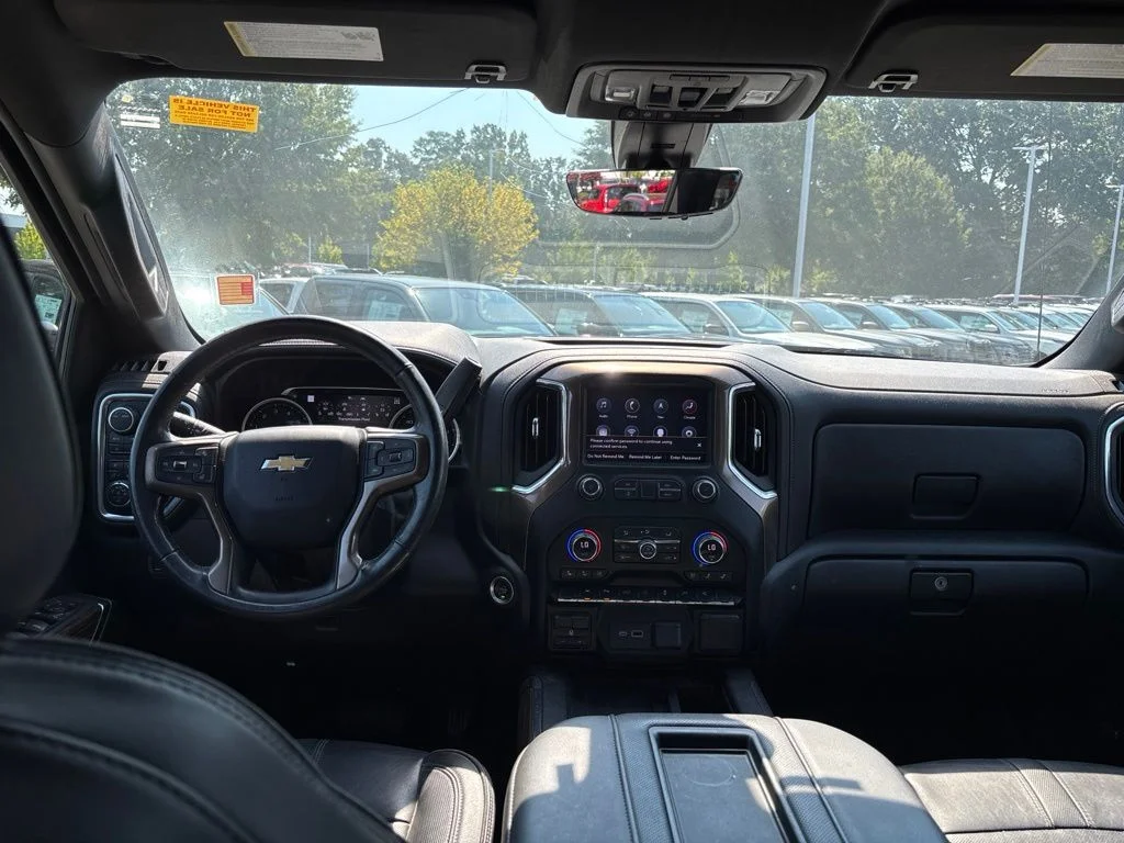 Used 2022 Black Chevrolet High Country image 8