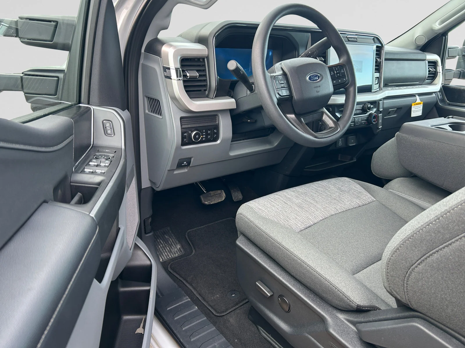 New 2026 Avalanche Ford XLT image 13