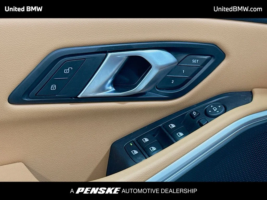2024 BMW 3 Series 330i - Photo 4