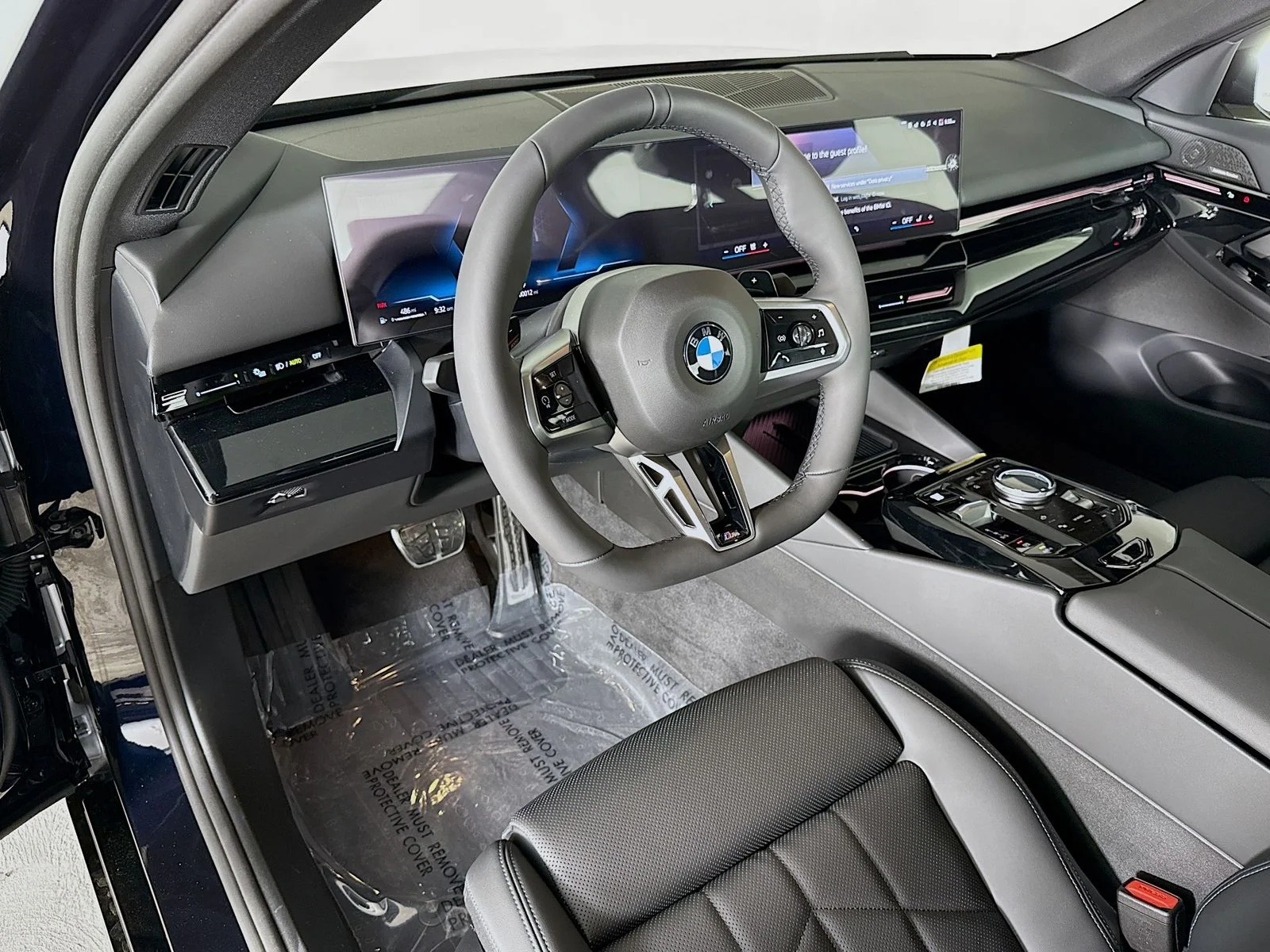 New 2026 Carbon Black Metallic BMW 530i image 9