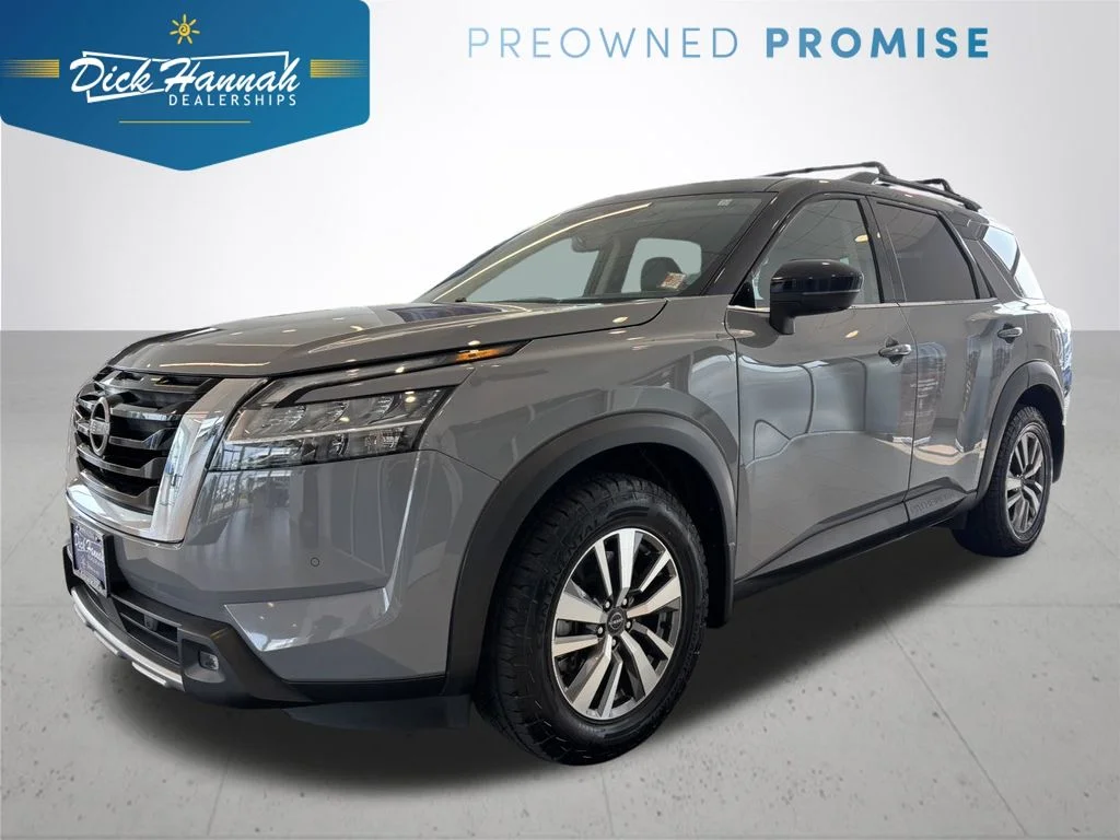 Used 2022 Gray Nissan SL image 1