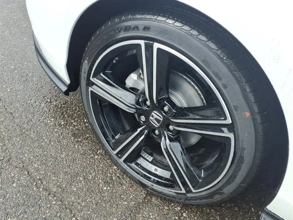 New 2026 Platinum White Pearl Honda SE image 7
