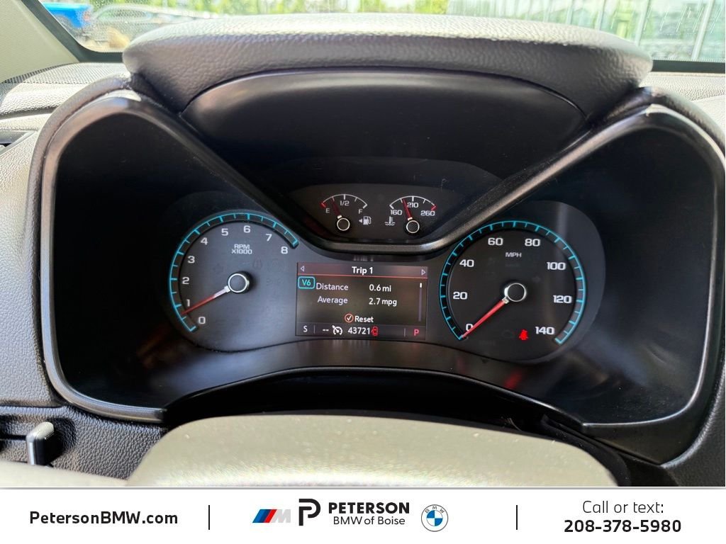 Used 2022 Gray GMC Denali image 26