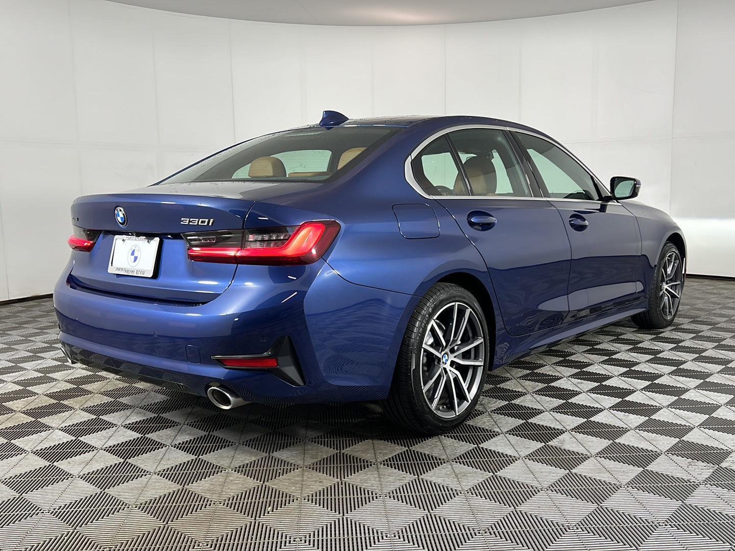 Used 2022 Phytonic Blue Metallic BMW 330i xDrive image 5