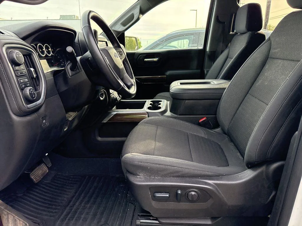 Used 2022 Summit White Chevrolet RST image 5