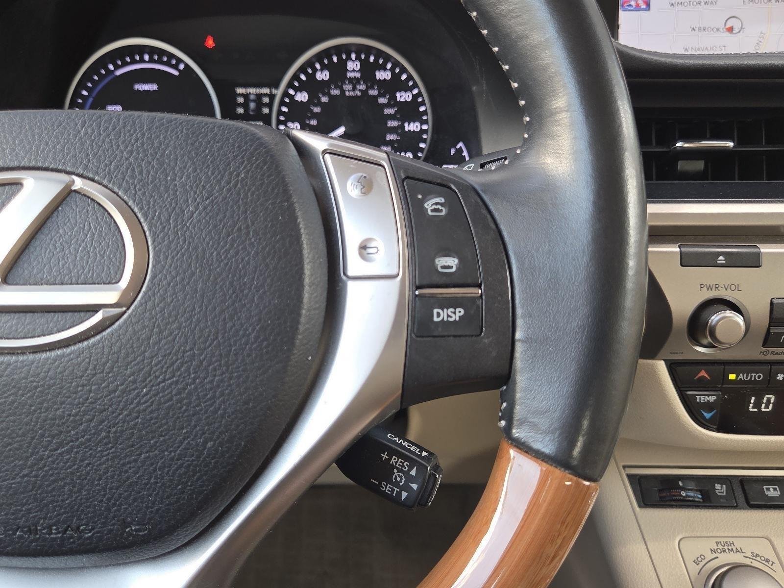 Used 2013 Starfire Pearl Lexus Hybrid image 21