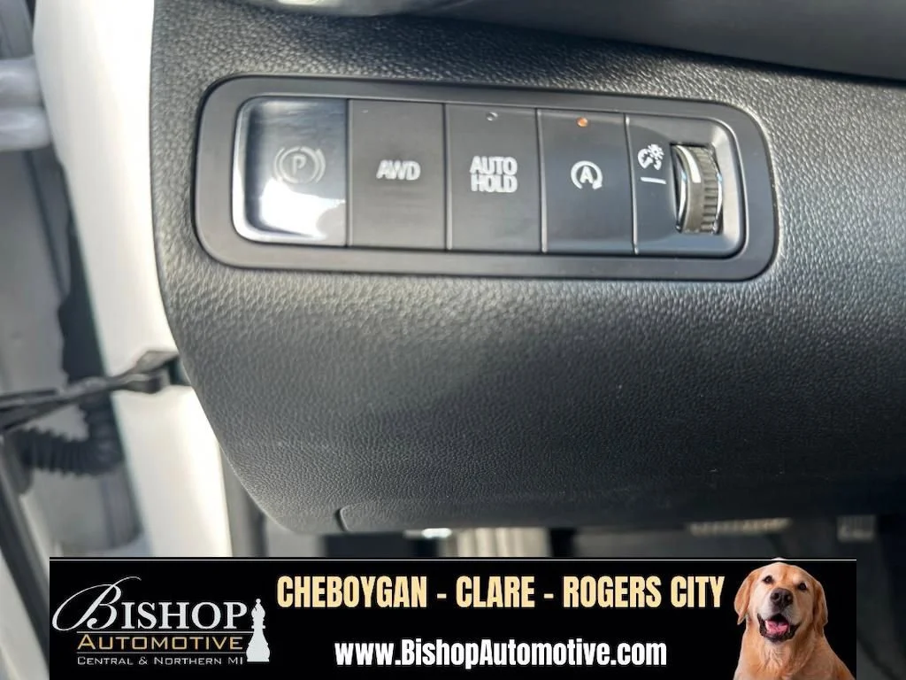 Pre-Owned 2025 Chevrolet Equinox LT image 29