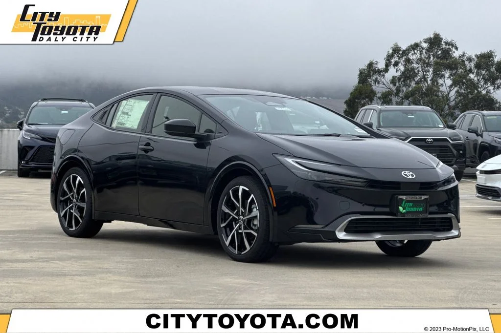 2025 Toyota Prius Plug-in Hybrid  XSE