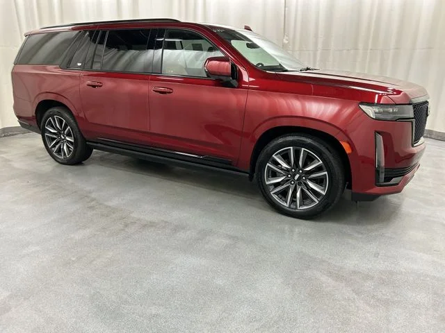 Used 2021 Red Cadillac Sport image 1