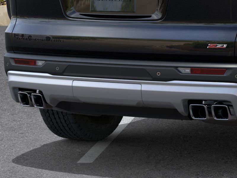 New 2026 Mosaic Black Metallic Chevrolet Z71 image 14
