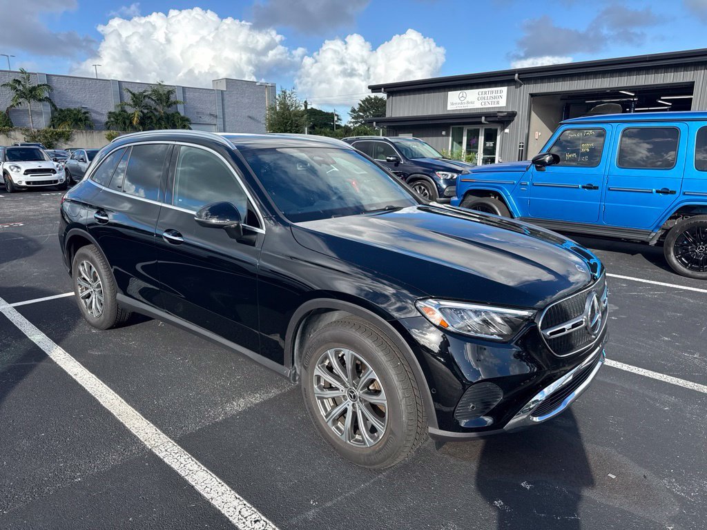 Certified Used 2026 Black Mercedes-Benz GLC 300 image 1