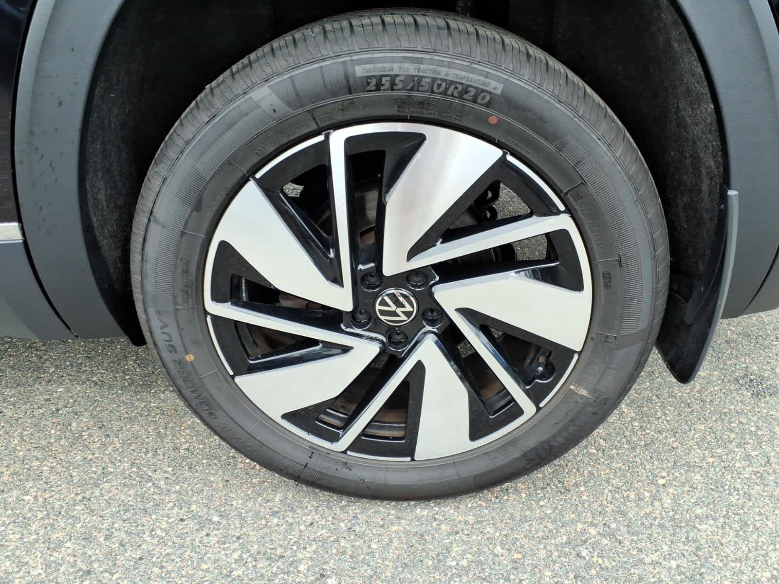 Certified Used 2024 Deep Black Pearl Volkswagen 2.0T SEL image 9