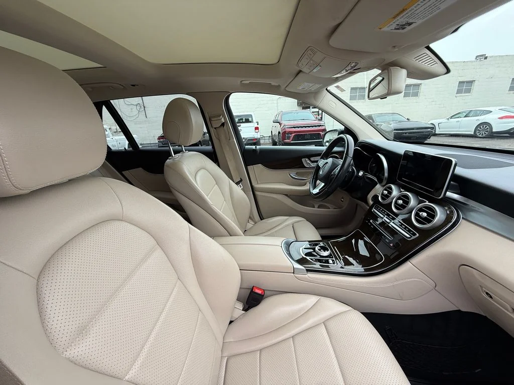 Used 2019 Black Mercedes-Benz GLC 300 image 15