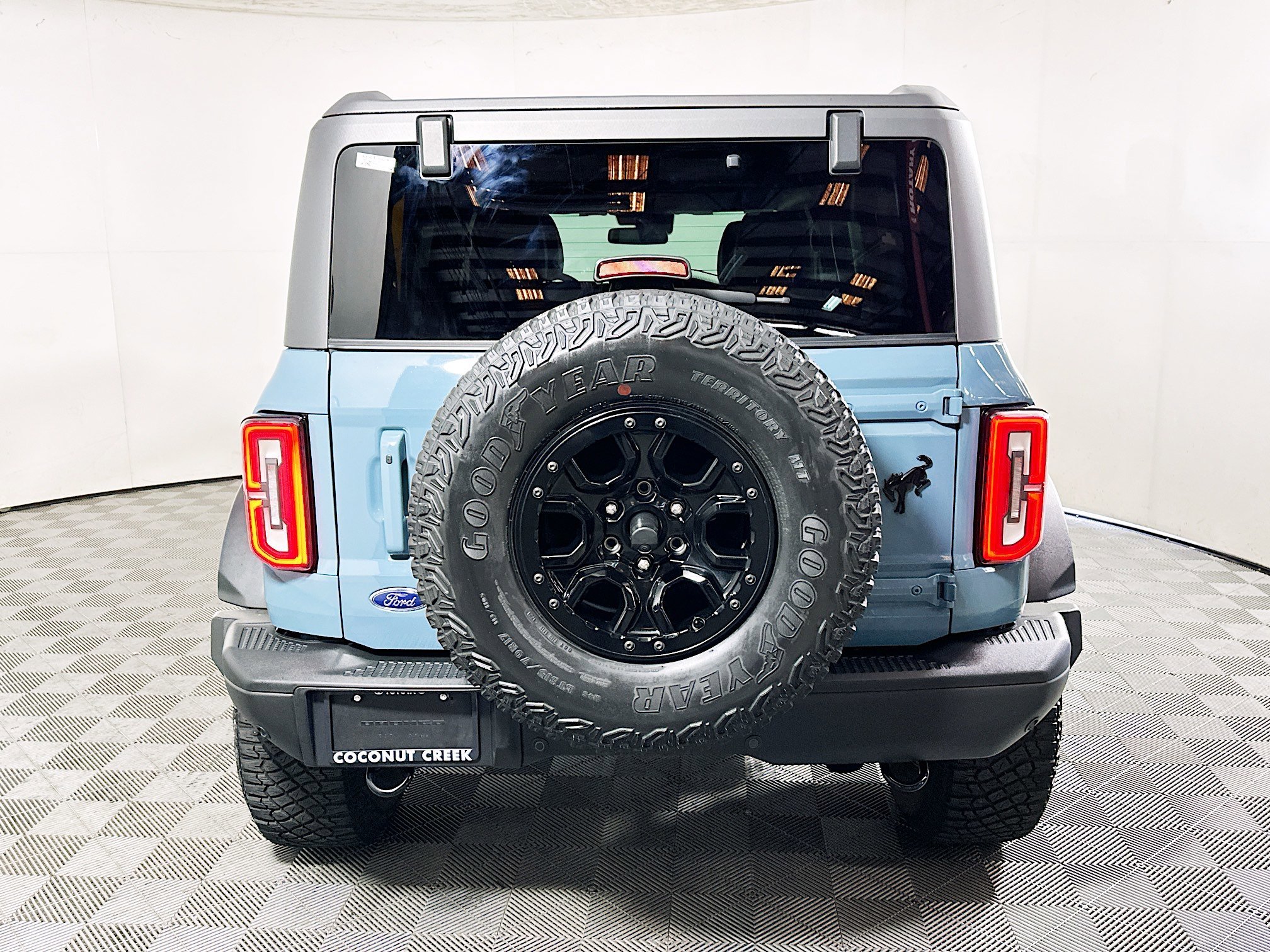 2021 Ford Bronco thumbnail 6