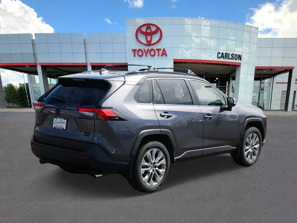Used 2023 Gray Toyota XLE Premium image 5