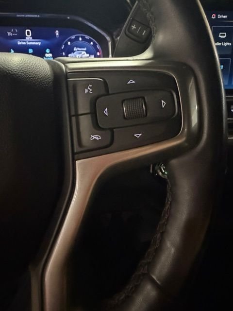 Used 2025 White Chevrolet LT image 18