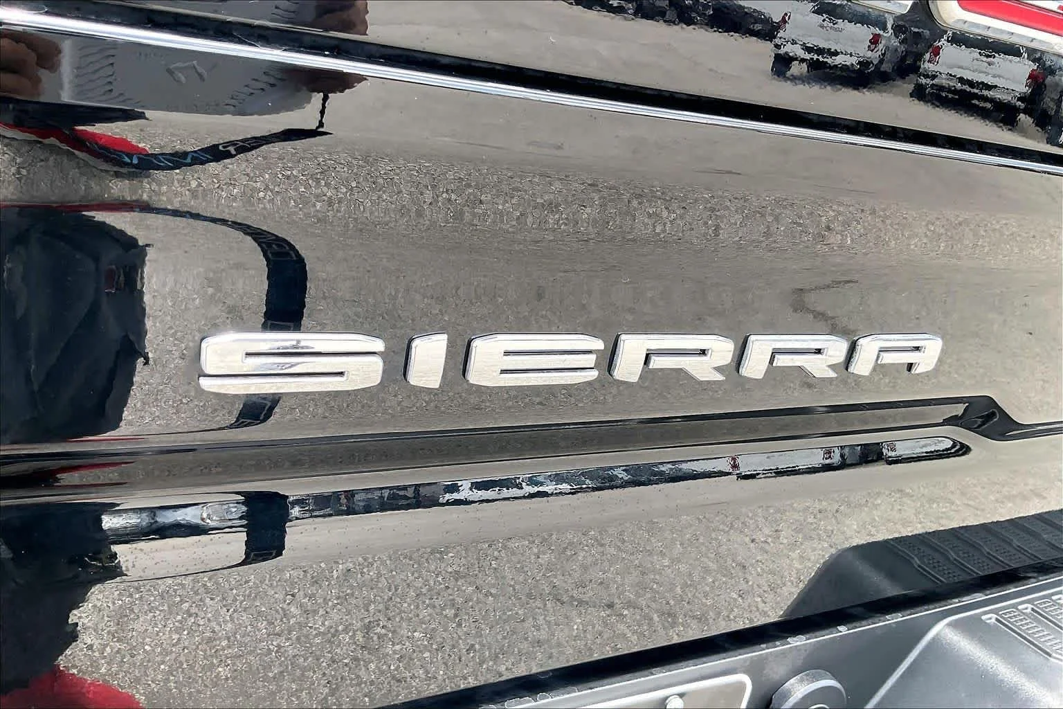 Used 2021 Onyx Black GMC AT4 image 10