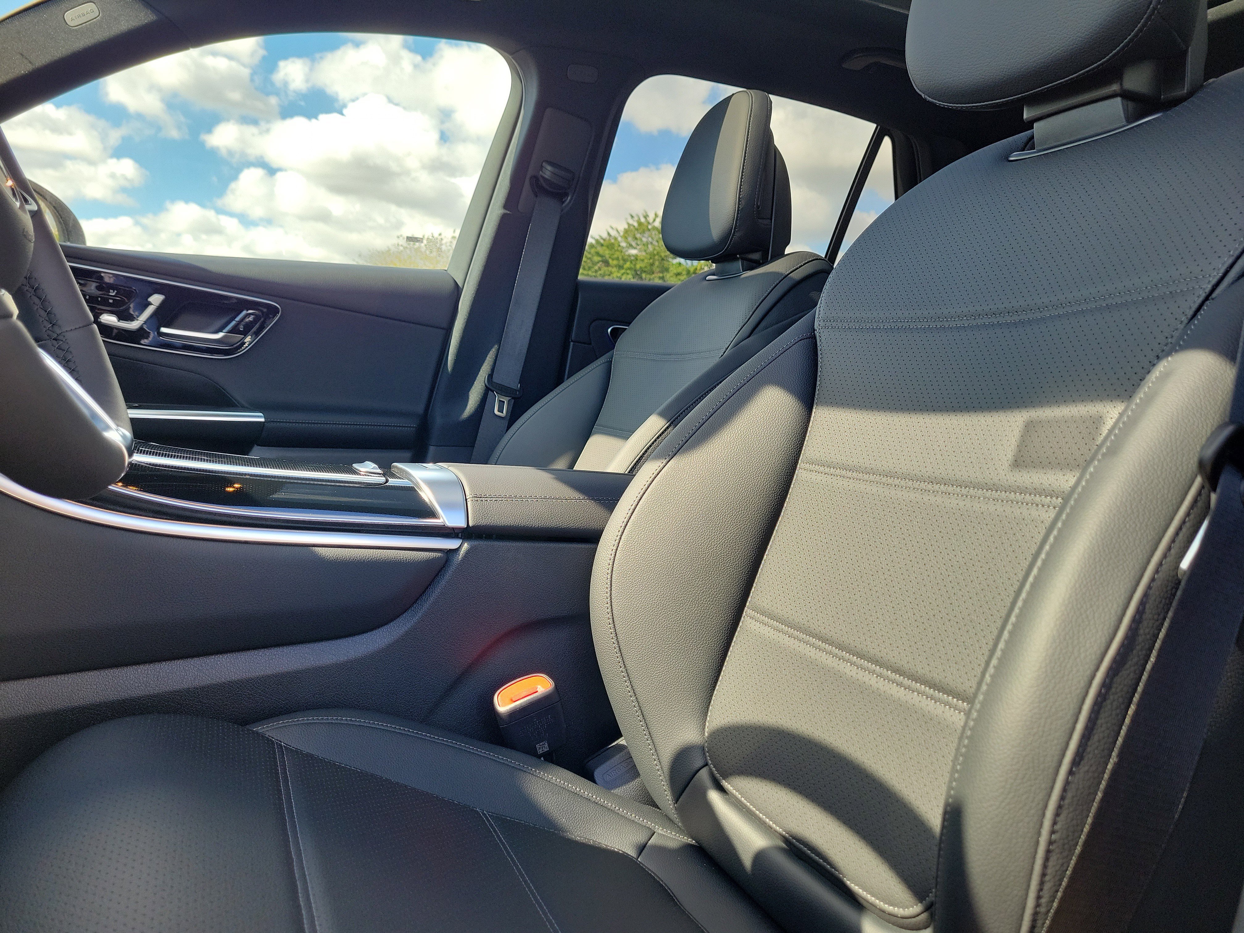 New 2026 MANUFAKTUR Alpine Grey Mercedes-Benz GLC 300 image 20