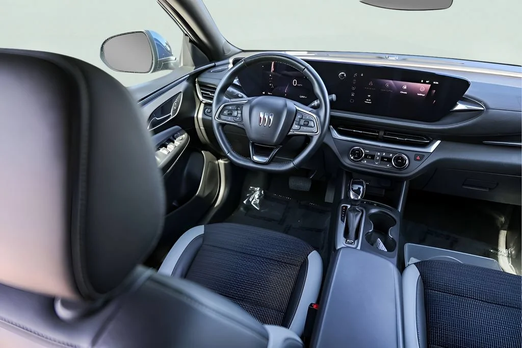 Used 2024 Ocean Blue Metallic Buick Preferred image 27